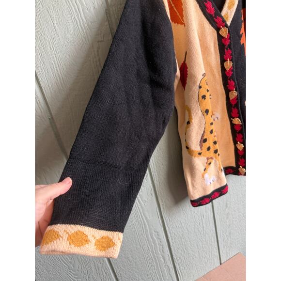 NWT Vintage Storybrook Knits Fall Animal Cardigan Leopard Fox Leaves Sweater L - Picture 2 of 6